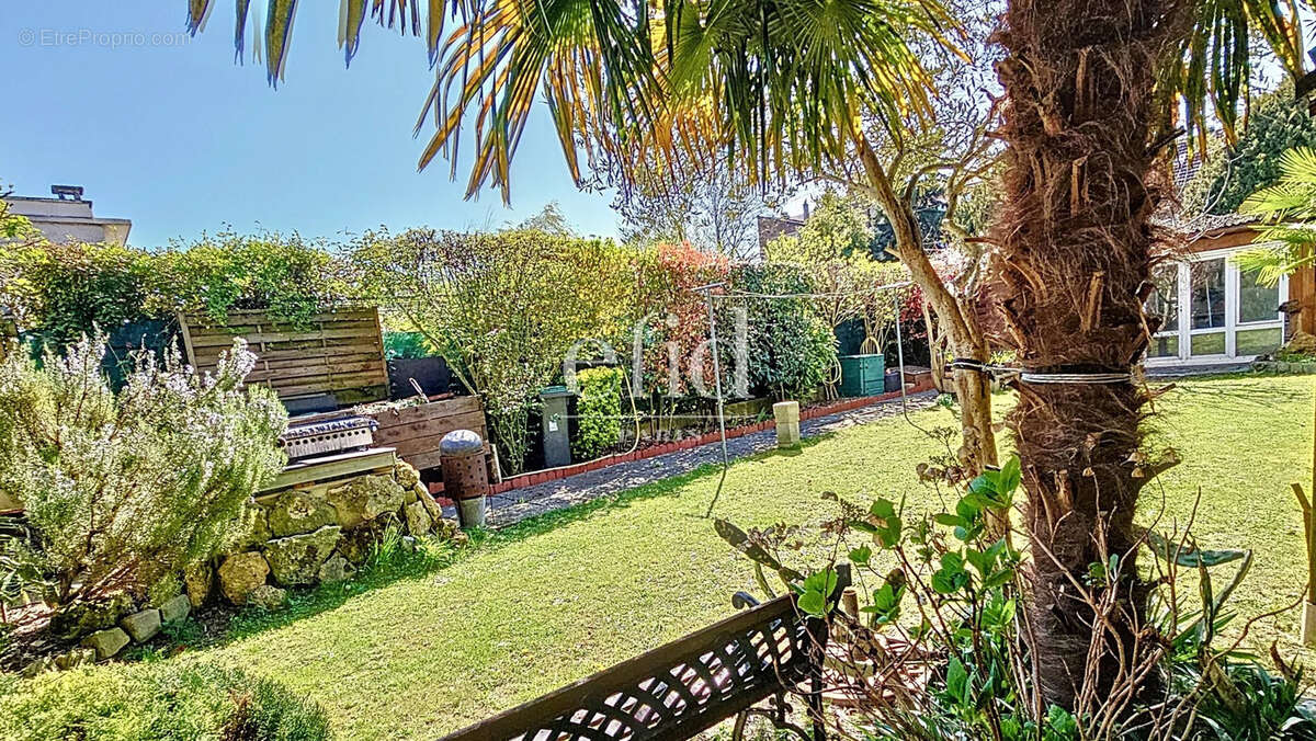 Maison à CHOISY-LE-ROI