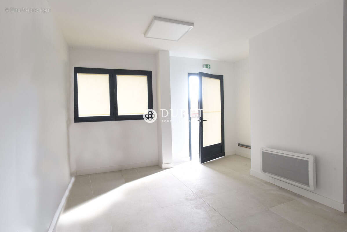 Commerce à SAINT-GILLES-CROIX-DE-VIE