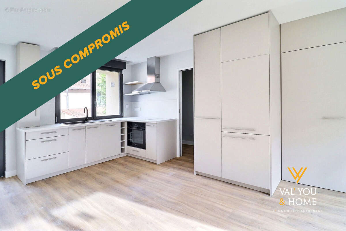 Appartement à LA TOUR-DE-SALVAGNY