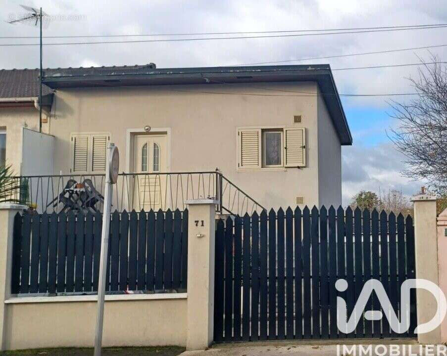 Photo 2 - Maison à BOBIGNY