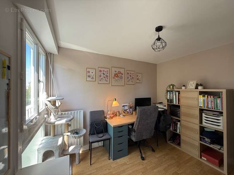 Appartement à MONT-SAINT-AIGNAN