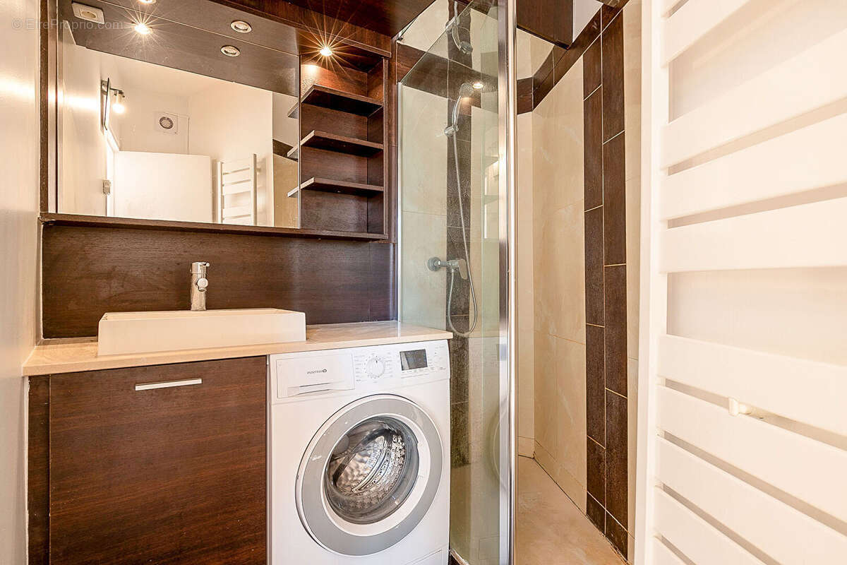 Appartement à PARIS-18E