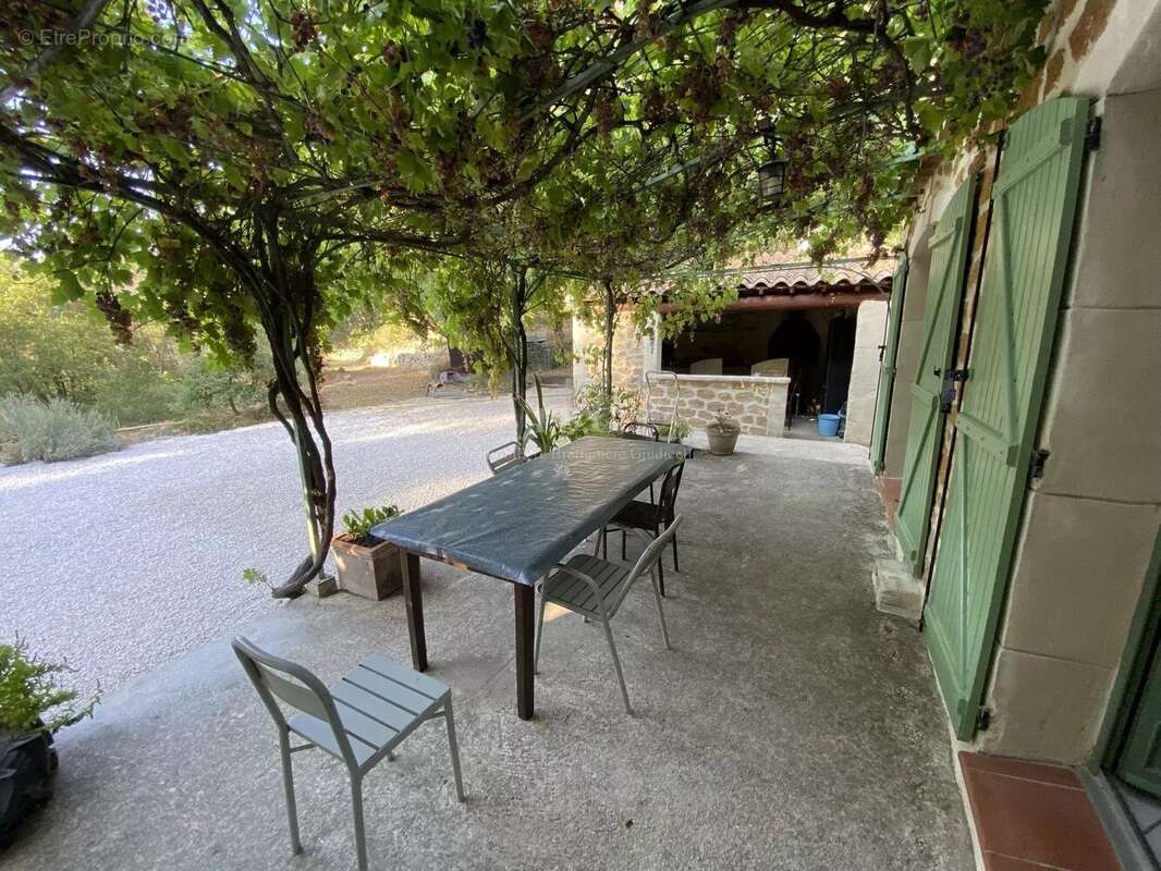 Maison à LA BOUILLADISSE