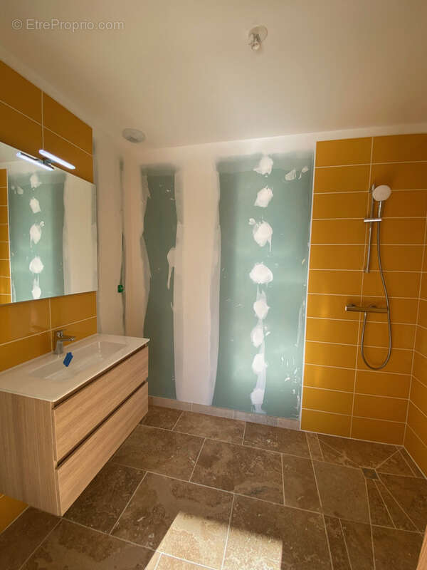 Maison à PUY-L&#039;EVEQUE