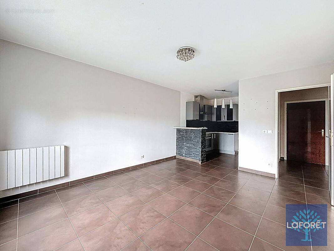 Appartement à VIGNEUX-SUR-SEINE