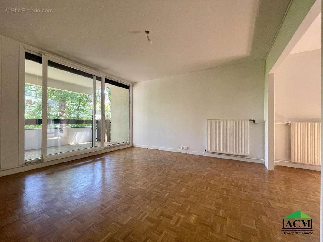 Appartement à MERY-SUR-OISE