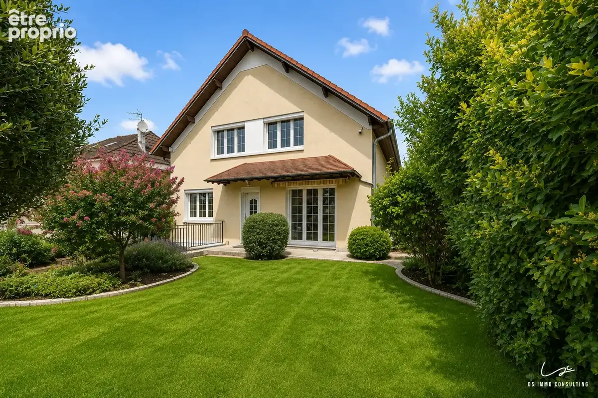 Photo Maison à Limeil-Brevannes au prix de 695 000€