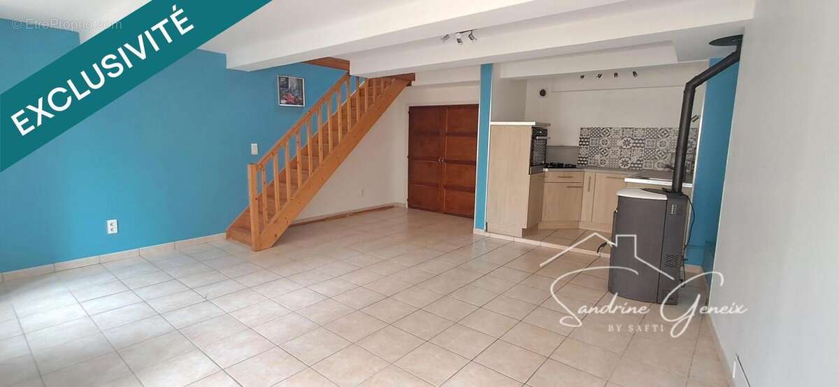 Photo 2 - Maison à AUZAT-LA-COMBELLE