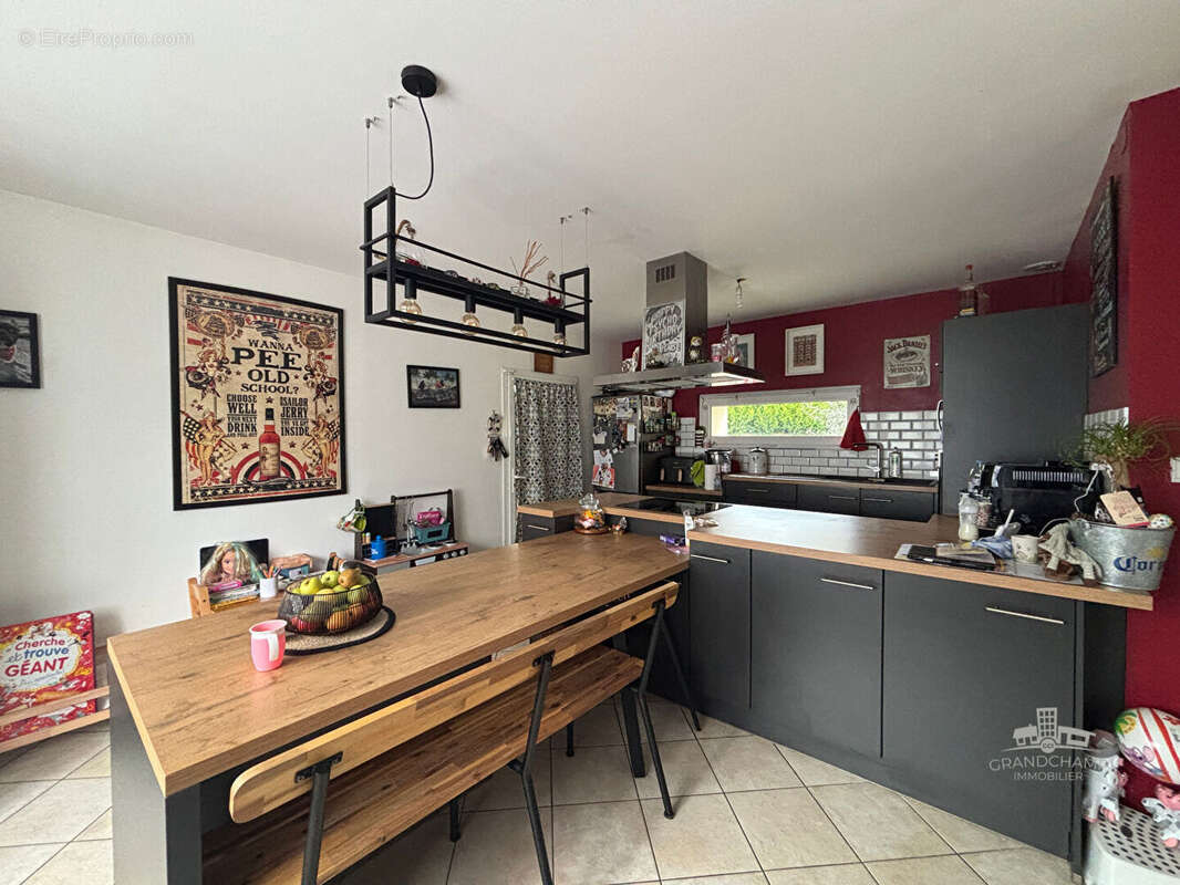 Maison à TREILLIERES