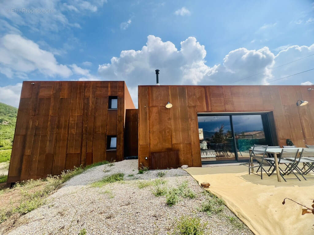Vente Villa de T5 sur un terrain 3400m2 - photo 3
