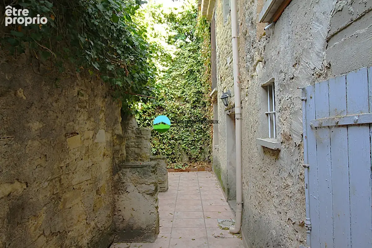 Maison de ville Carpentras 127 m2, petite cour , grand garage possibilité deux habitations - photo 2