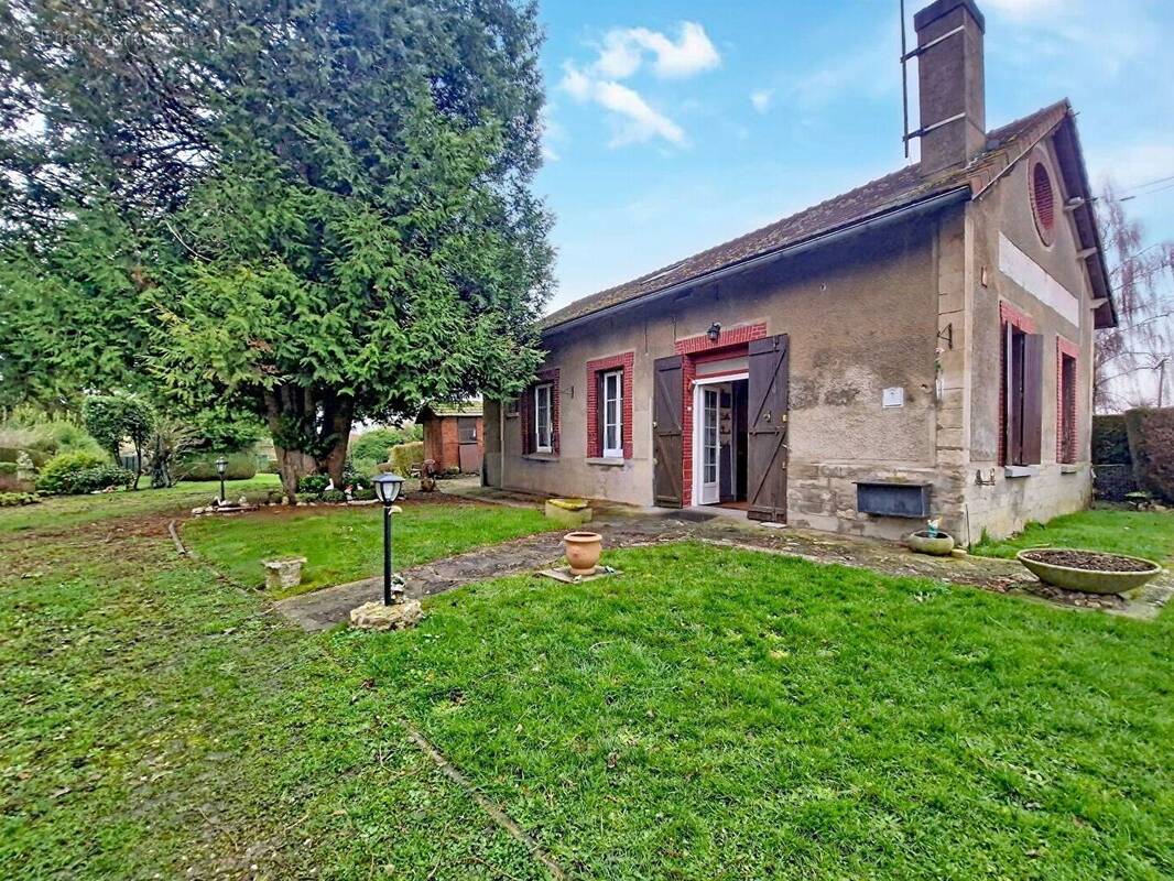 Maison à CHARS