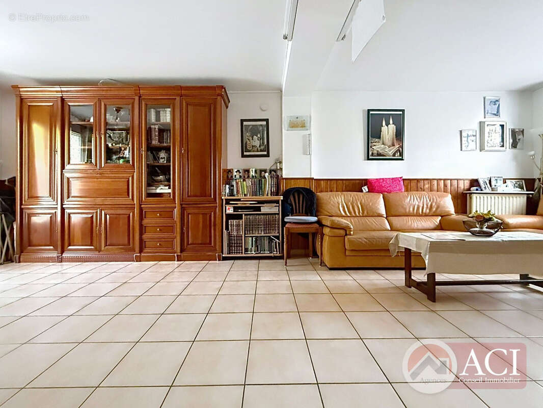 Maison 93 m² à Montmagny  - photo 2