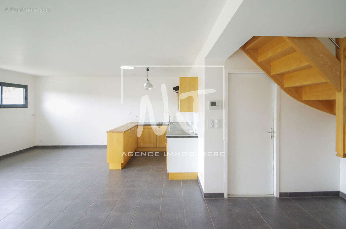 Maison à BOUCHEMAINE