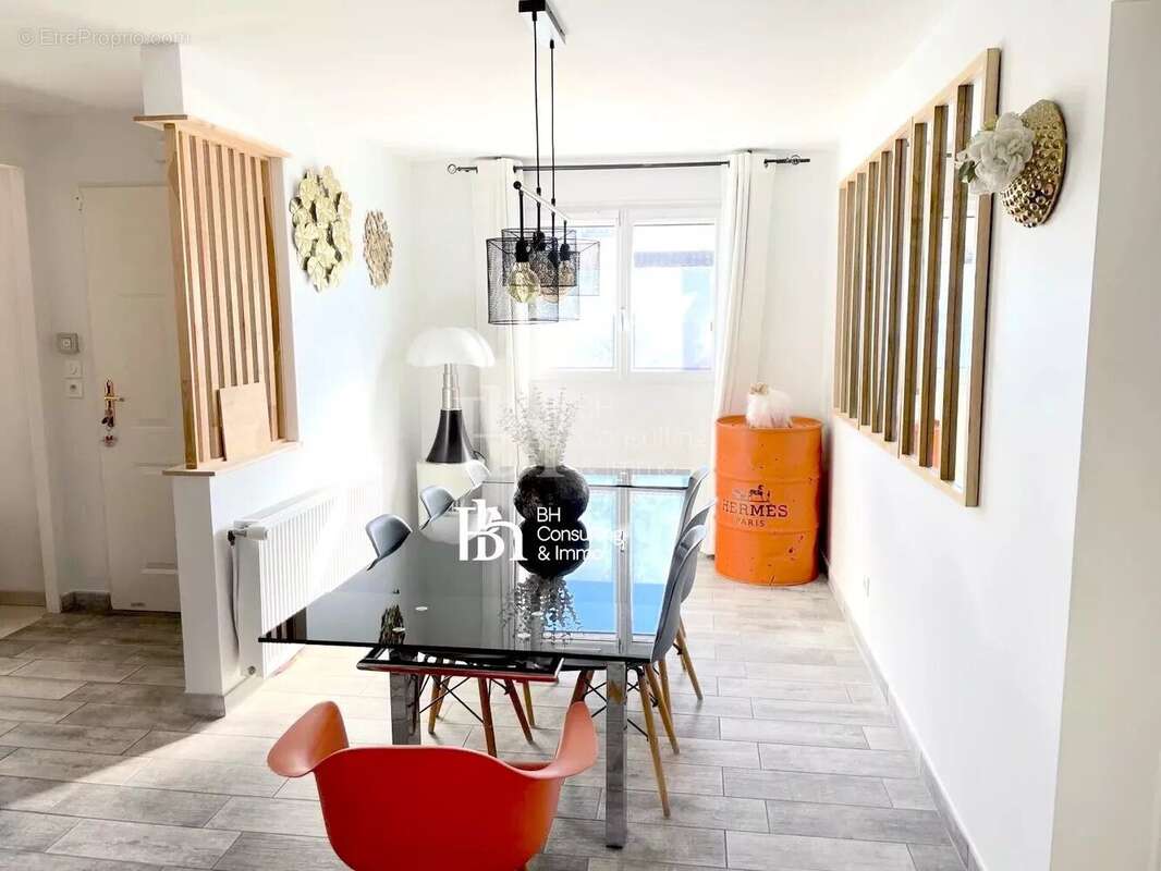 Maison à VILLENAVE-D'ORNON