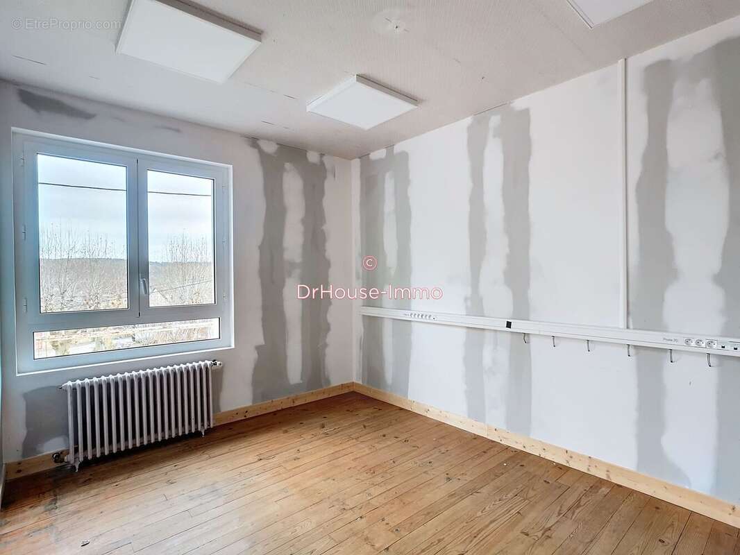 Maison à SAVIGNAC-LES-EGLISES