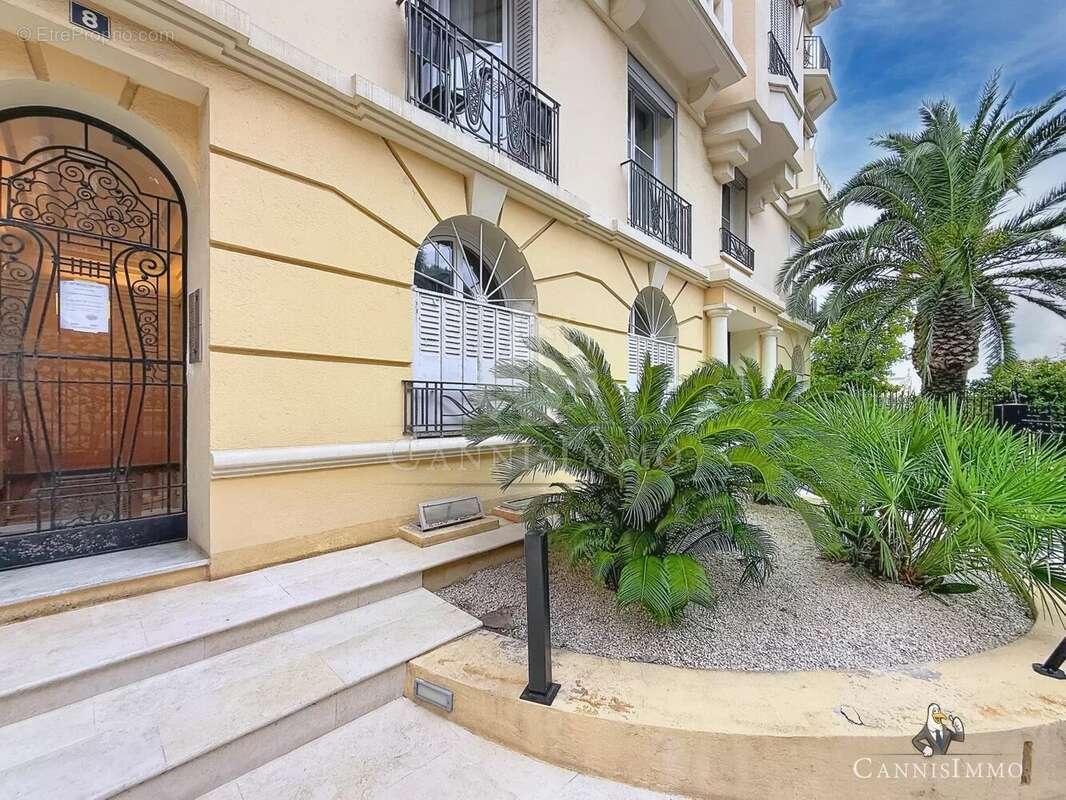 Cannes stanislas 2p balcon vue mer - photo 2