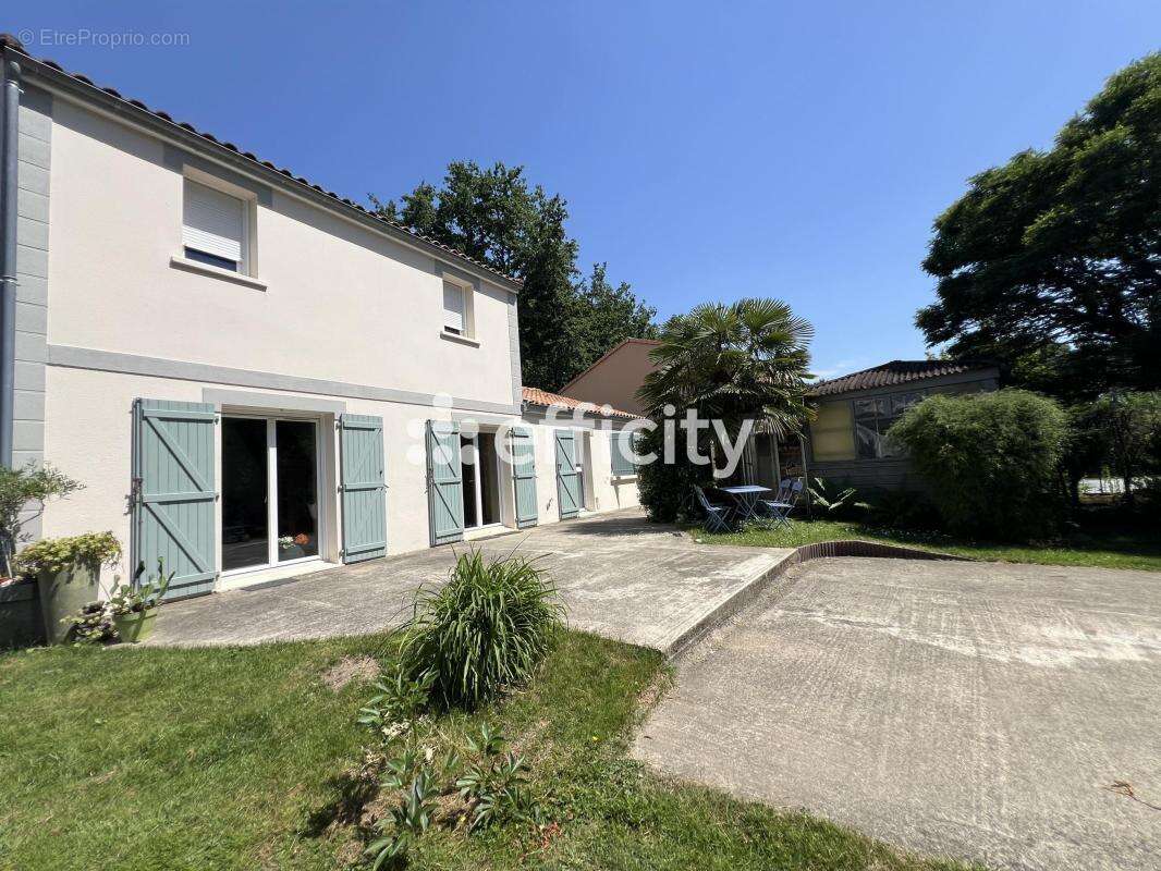 Maison 150 m² à Le Cellier  - photo 7