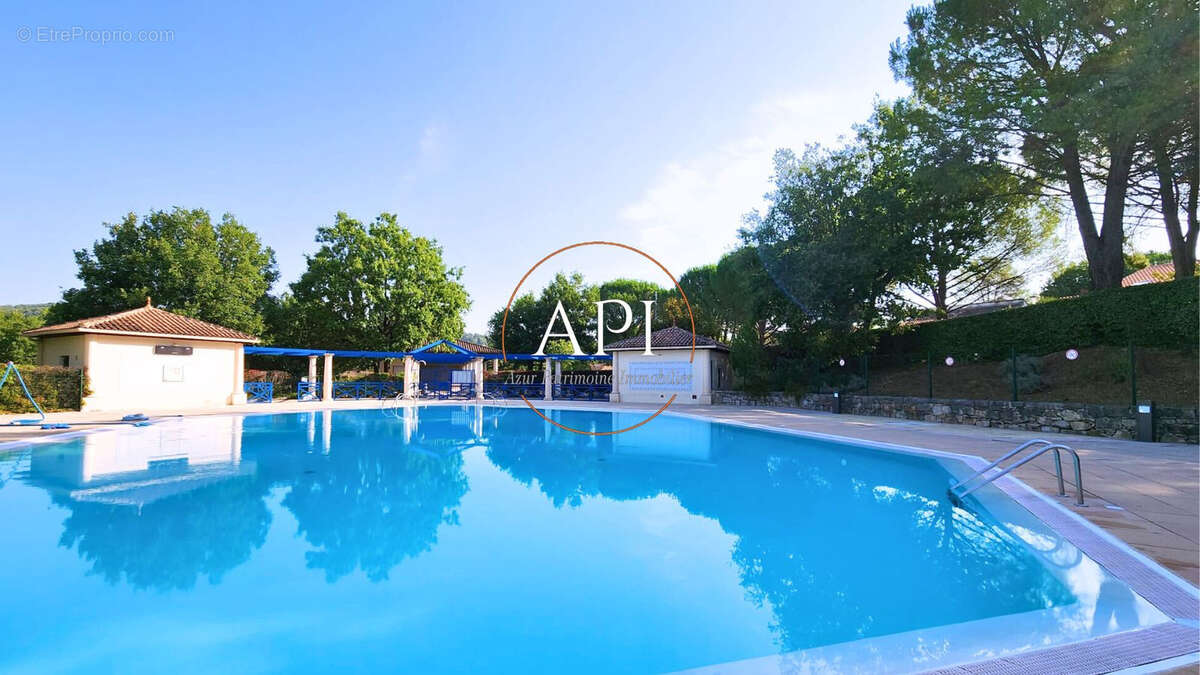 Maison à TOURRETTES