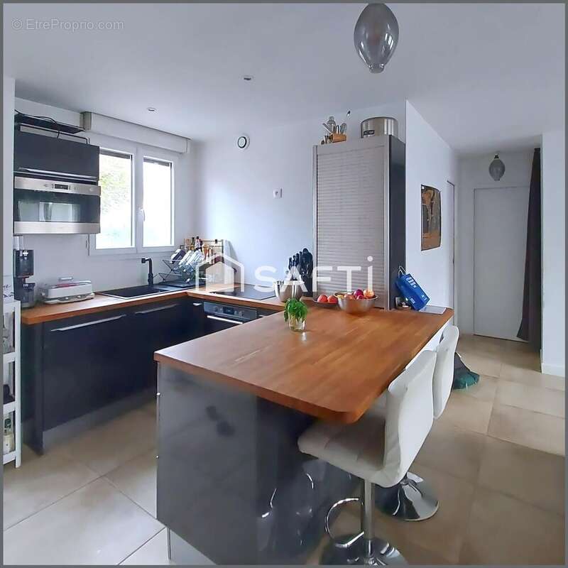 Photo 2 - Appartement à MANTES-LA-VILLE