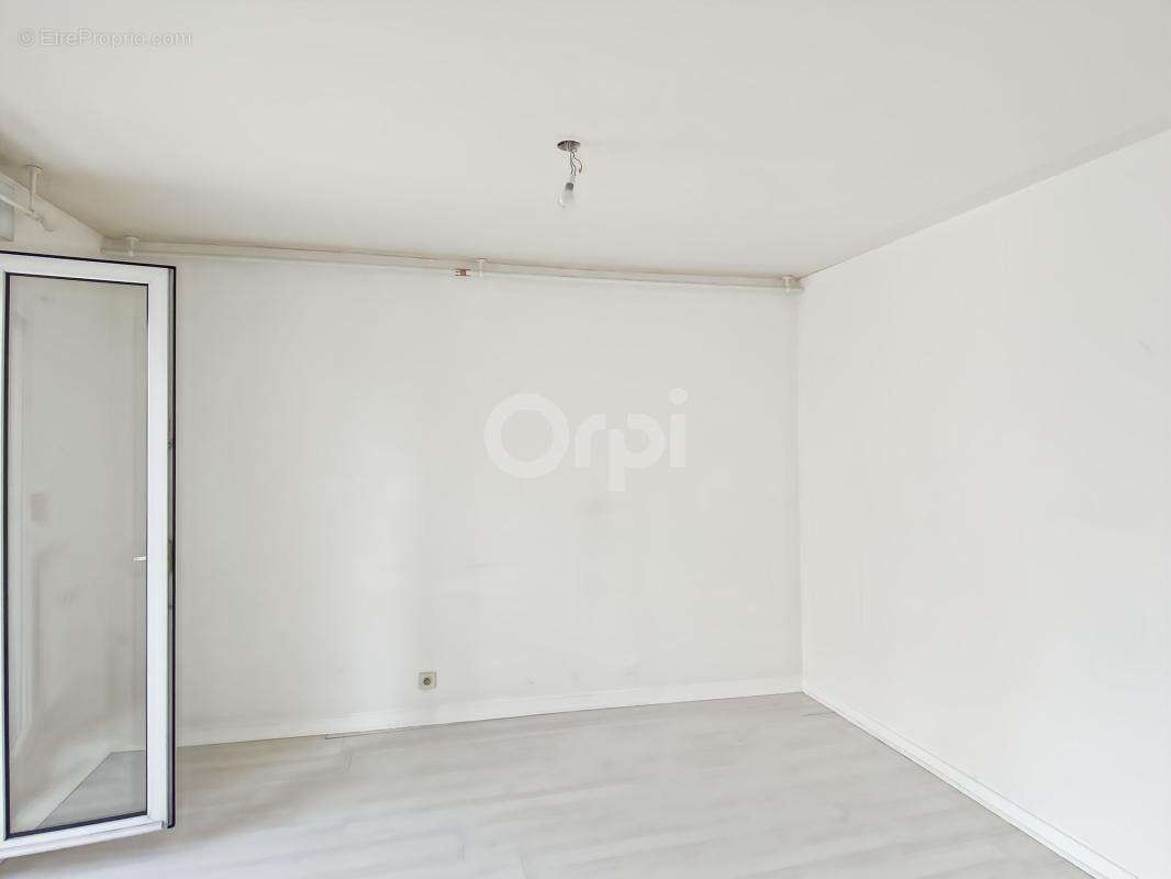 Appartement À Vendre - photo 7