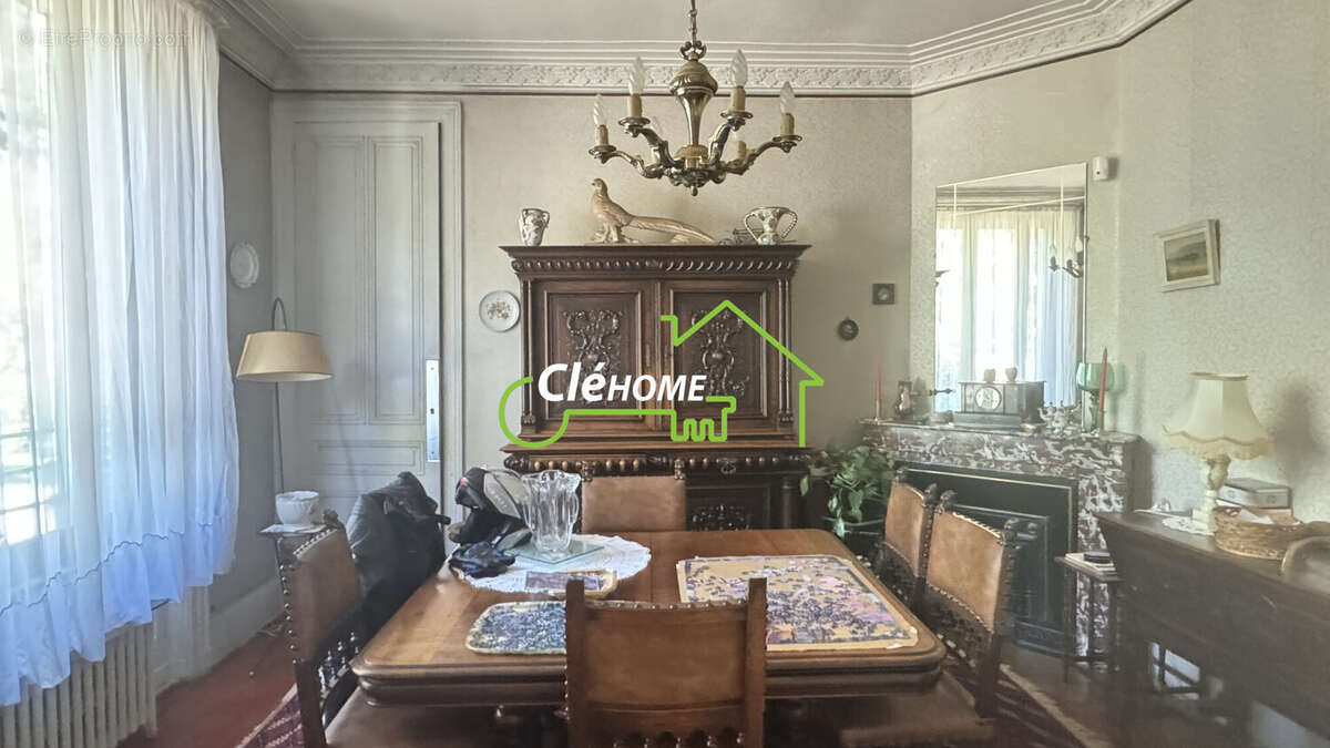 Maison à TASSIN-LA-DEMI-LUNE