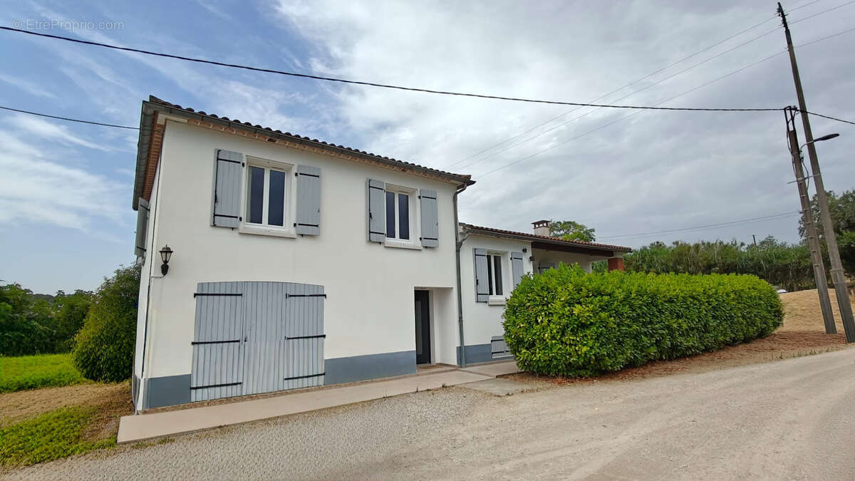 Villa rénovée avec goût sur 960 m2 de terrain   4 chambres   Aucun travaux à prévoir - photo 5