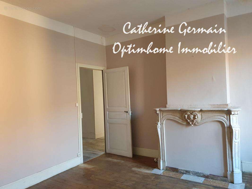 A Aigues Vives (11), à vendre : maison de village à rénover avec cour, terrasse et grand garage - photo 5