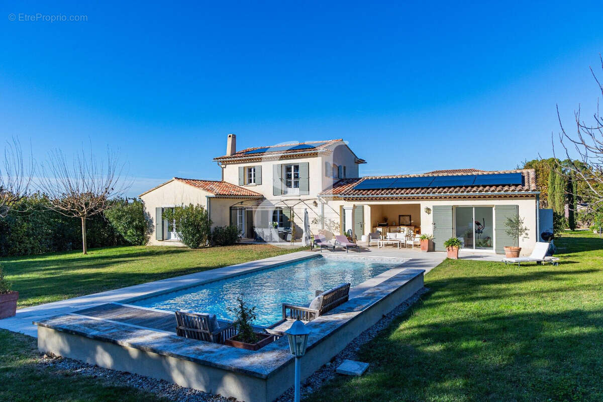 Maison à SAUMANE-DE-VAUCLUSE
