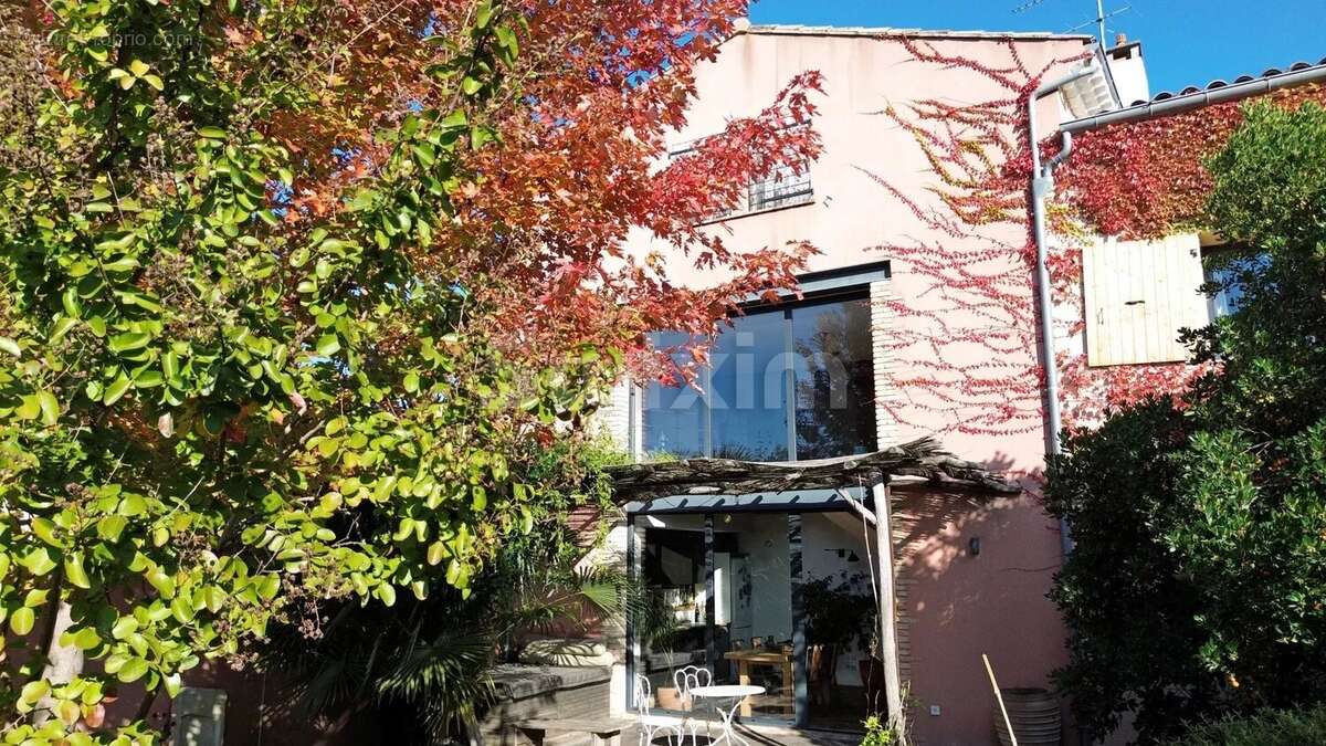 Maison à MONTELIMAR