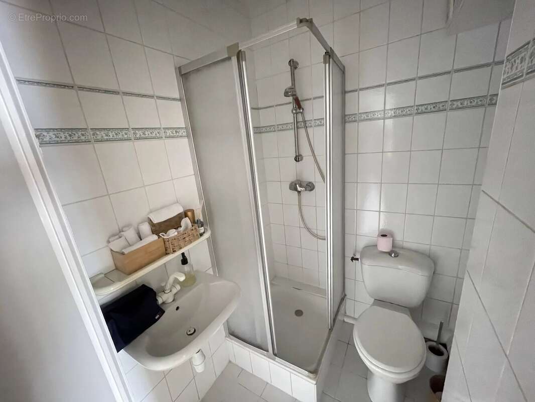 T3 87 m² + 2 balcons 5 et 6 m² + 2 Parkings privés + cave – 2ème – Vannes ouest - Pieces de vie 42 m² - photo 10