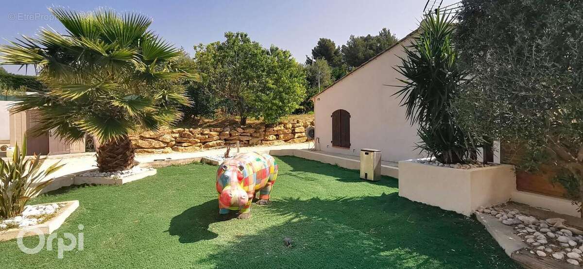 Maison à LA CADIERE-D'AZUR