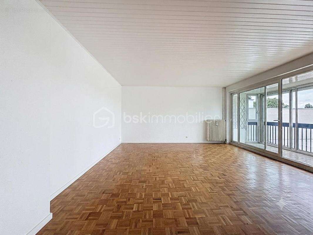 Triel sur Seine  Vue imprenable sur la Seine – Grand 4 pièces avec loggia, parking et fort potentiel - photo 11