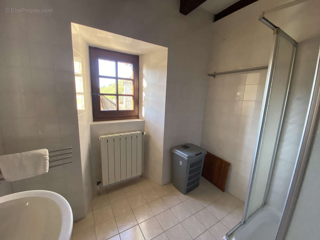 Maison à LAVAL-DE-CERE