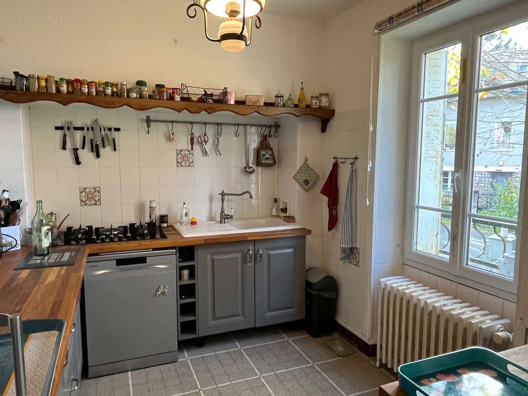 Mi-chemin Brive et Limoges - belle maison de village   7 pièces - photo 7