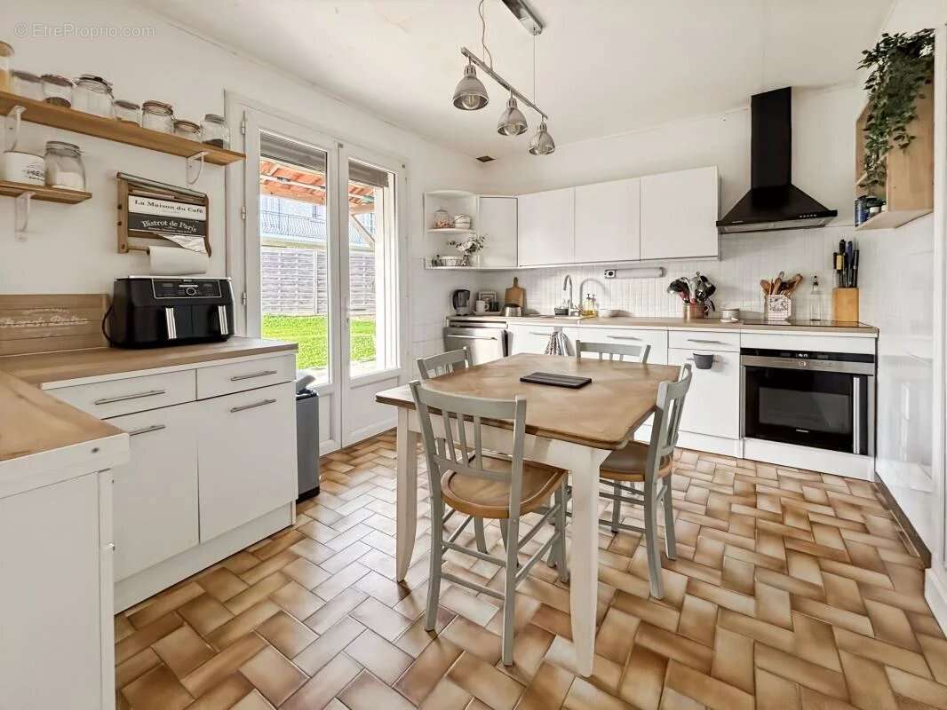 Maison à COULOUNIEIX-CHAMIERS