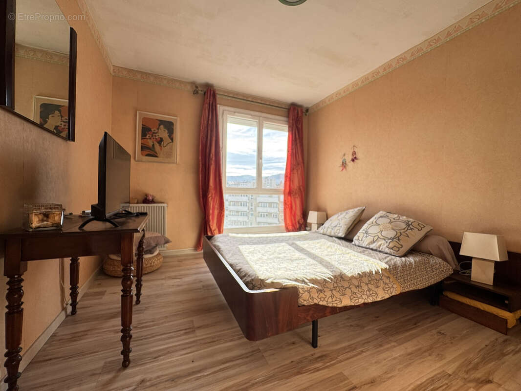 Appartement à SAINT-CHAMOND