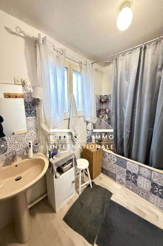 Maison à SAINT-MARTIN-DE-CRAU