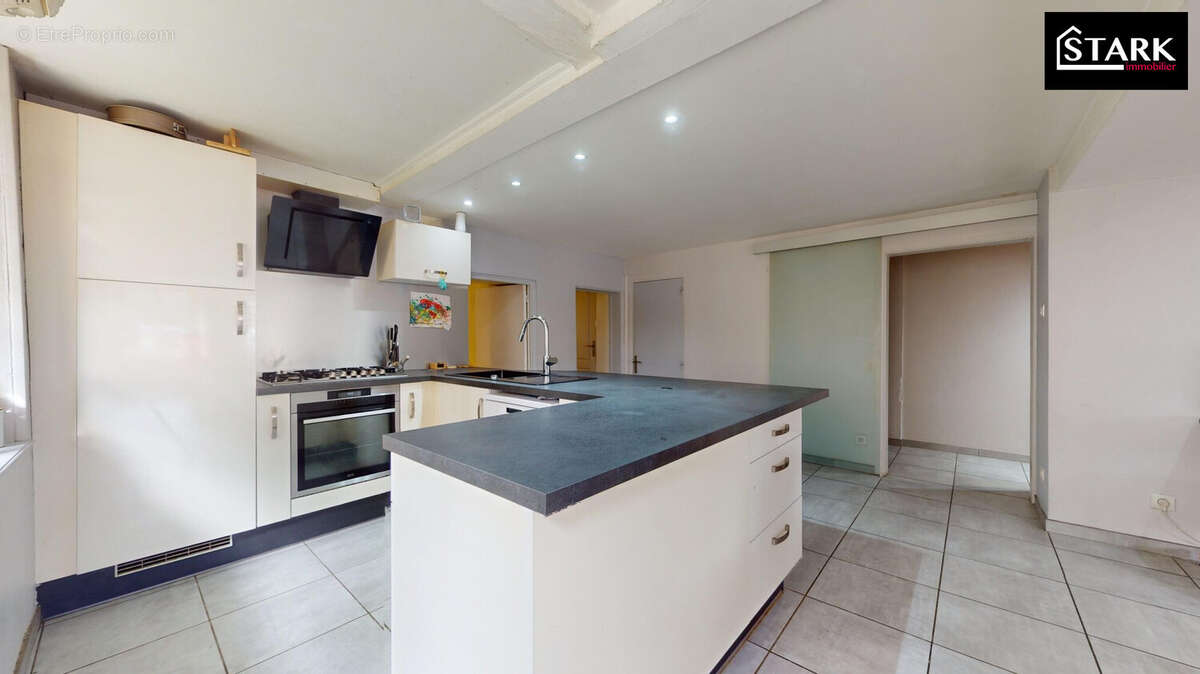 Maison à PLANCHER-BAS