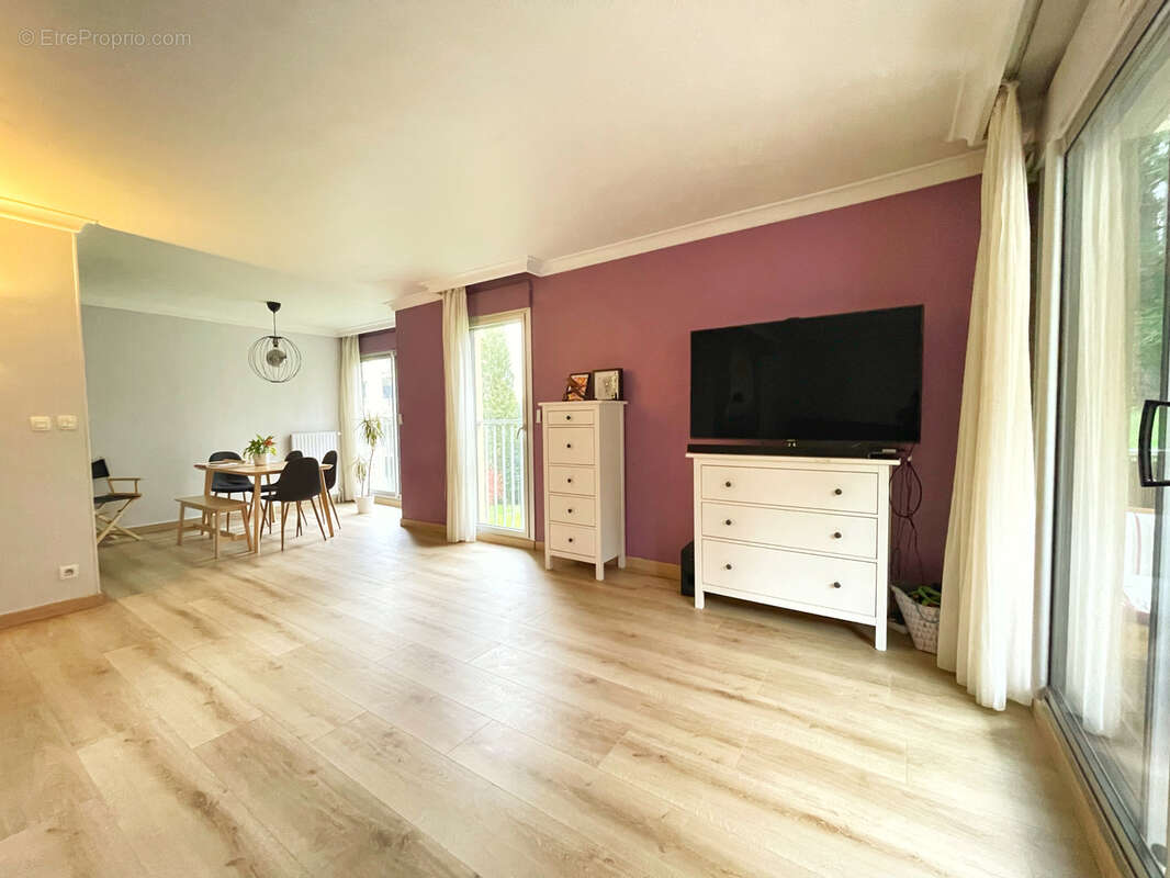 Appartement à OULLINS