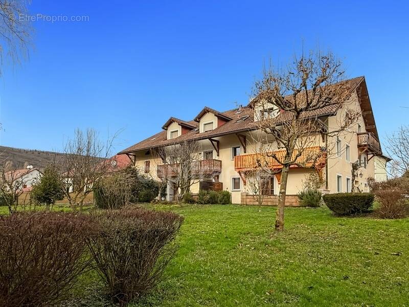 Appartement à GRILLY