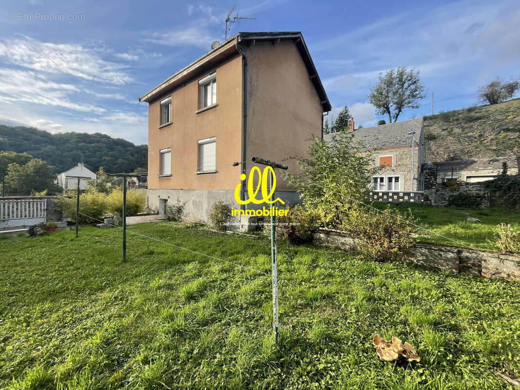 Maison 81 m² à Vireux-Molhain  - photo 2
