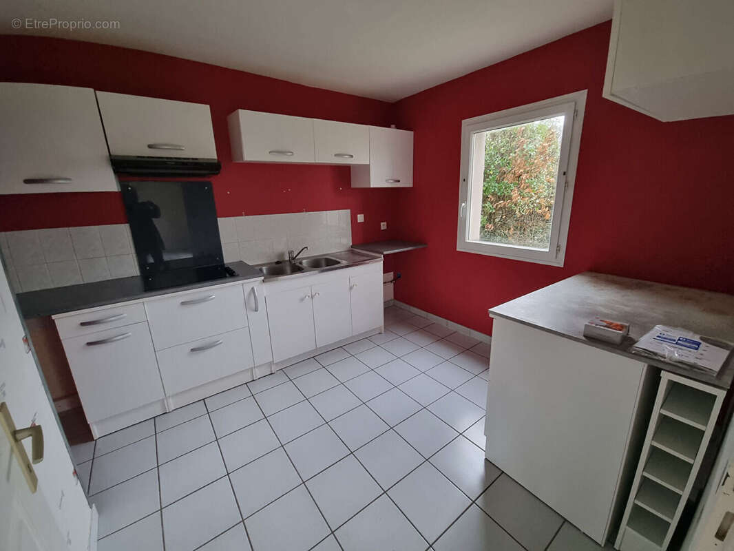 Maison à VARENNES-VAUZELLES