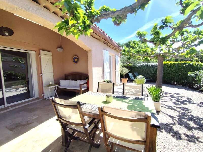 Maison à NANS-LES-PINS