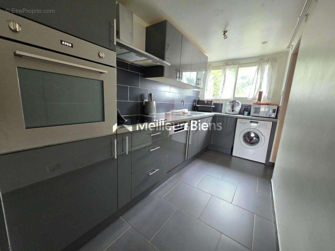 Appartement à SEPTEMES-LES-VALLONS