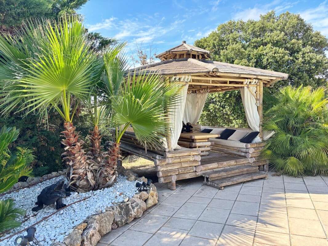 Maison à FREJUS