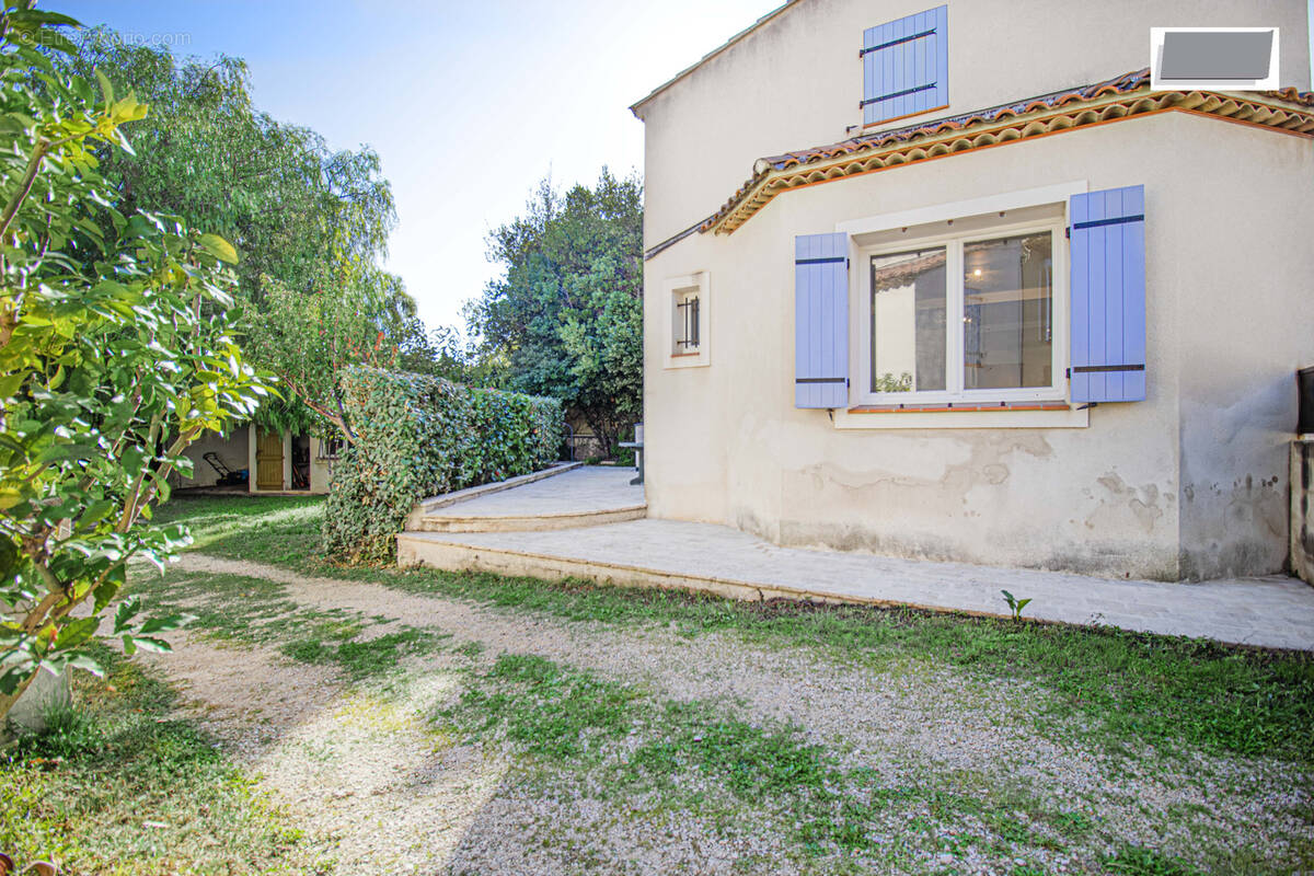 Maison à SIX-FOURS-LES-PLAGES