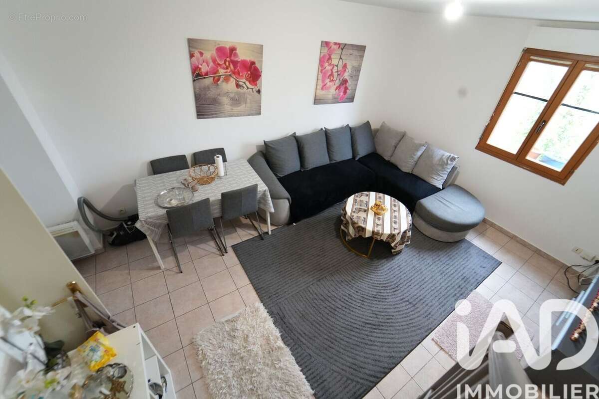 Photo 4 - Appartement à COMBS-LA-VILLE