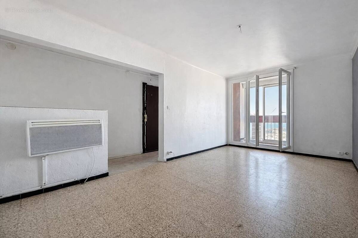 Appartement à MARSEILLE-15E