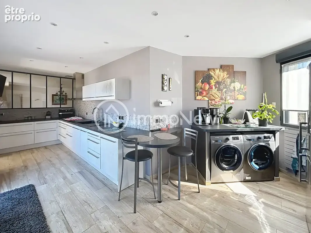 MAISON composée 7 pièces avec de beaux espaces, idéalement située, DONVILLE-LES-BAINS - photo 5